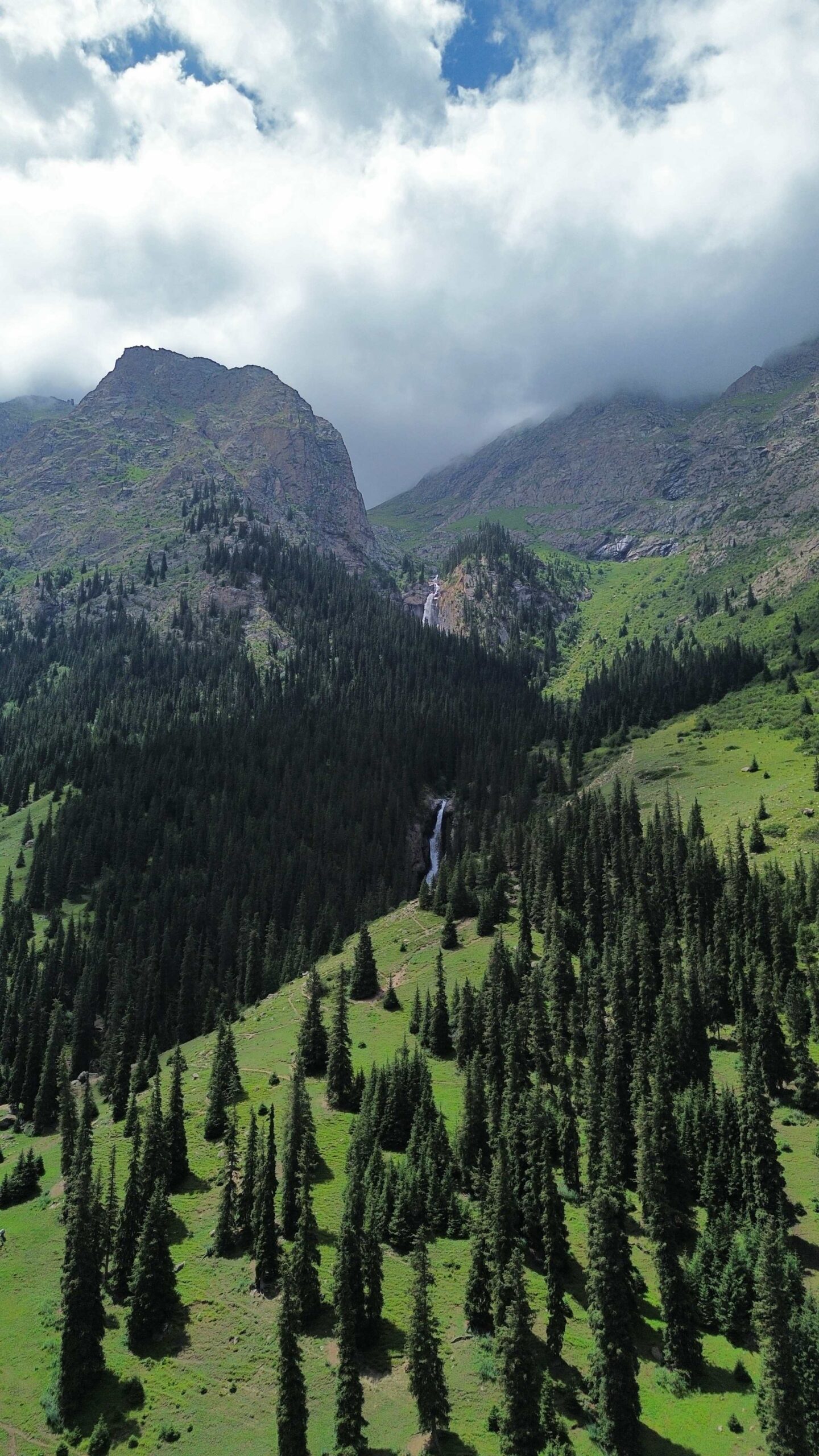 barskoon waterfall Kyrgyz Wonders Kyrgyzstan