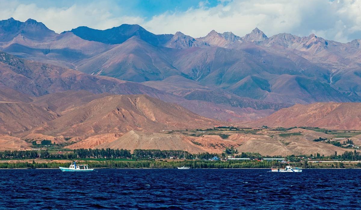 Issyk-Kul-Lake Kyrgyz Wonders Kyrgyzstan