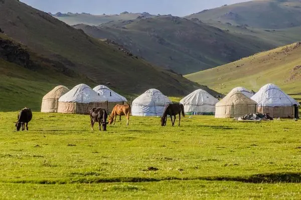 Horse Riding To Song Kol Lake 4 Days