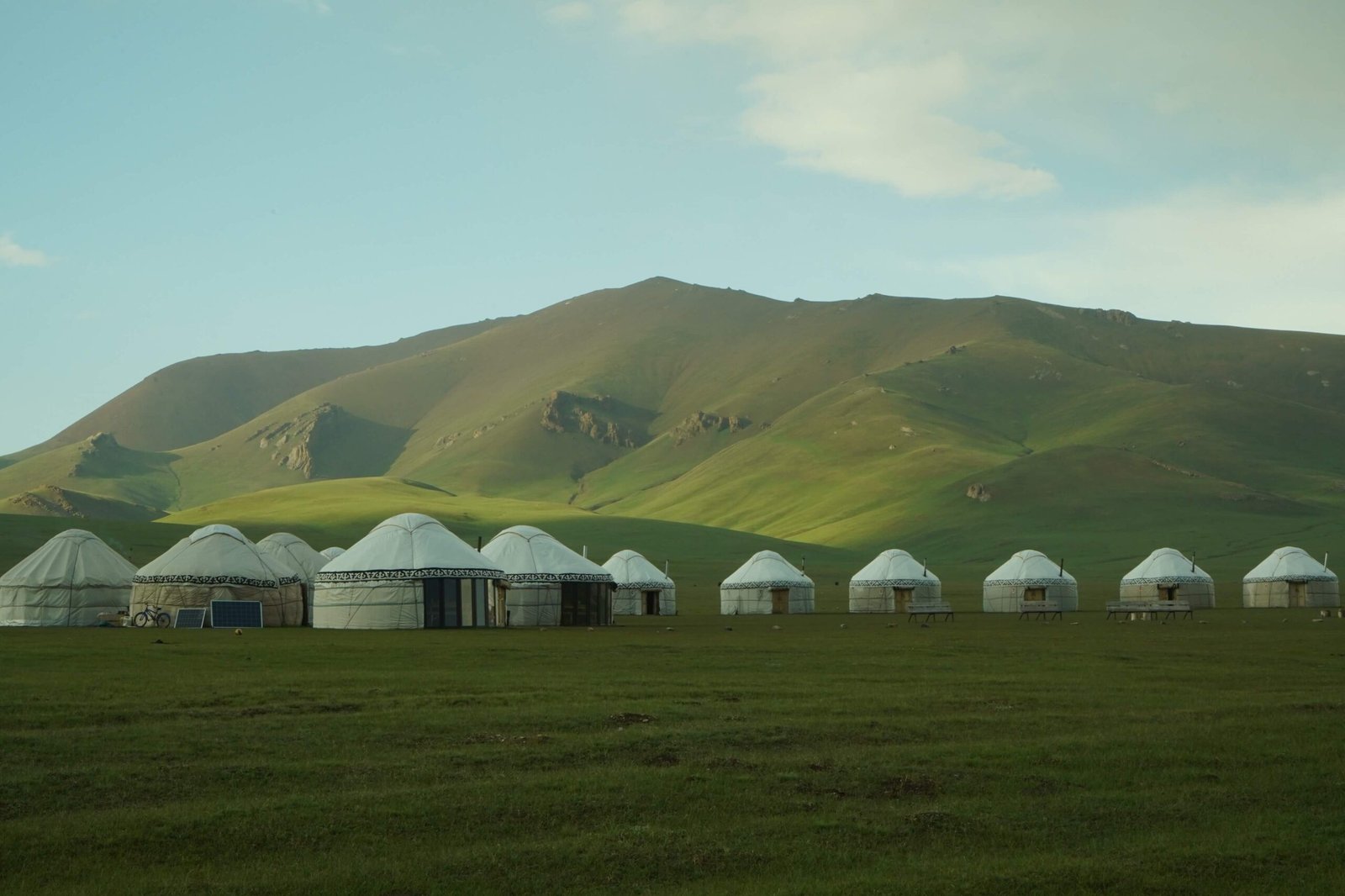 Song-Kol Lake photo 4