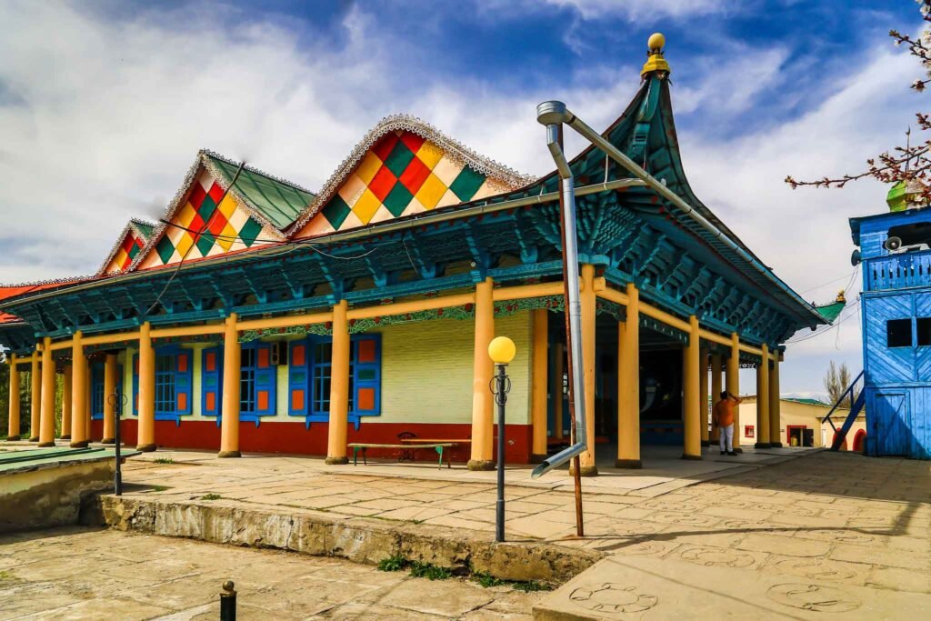 Karakol city photo 4