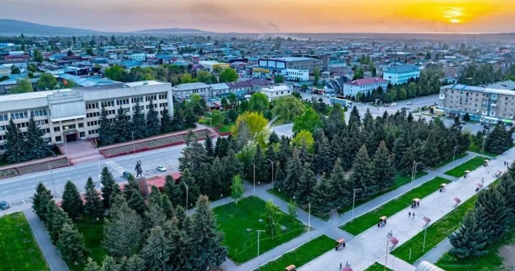 Karakol city photo 3