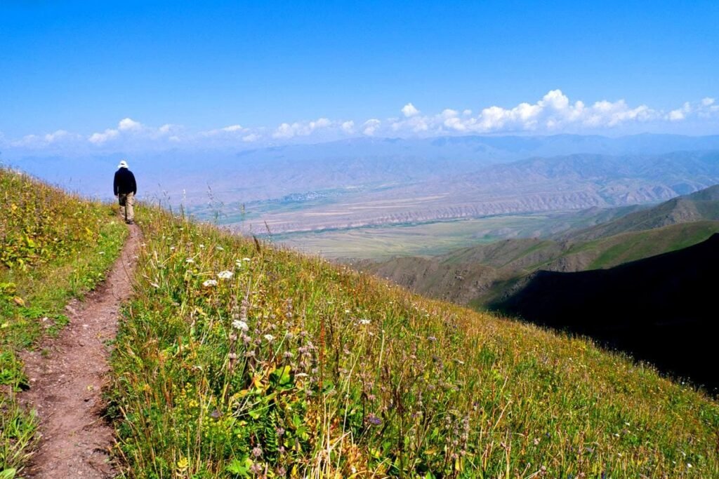 Ozbek Pass photo 5