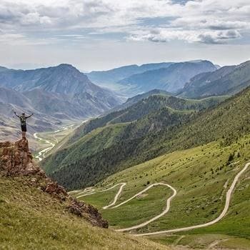 33 Parrots Pass (Teskey-Torpok Pass) photo 1